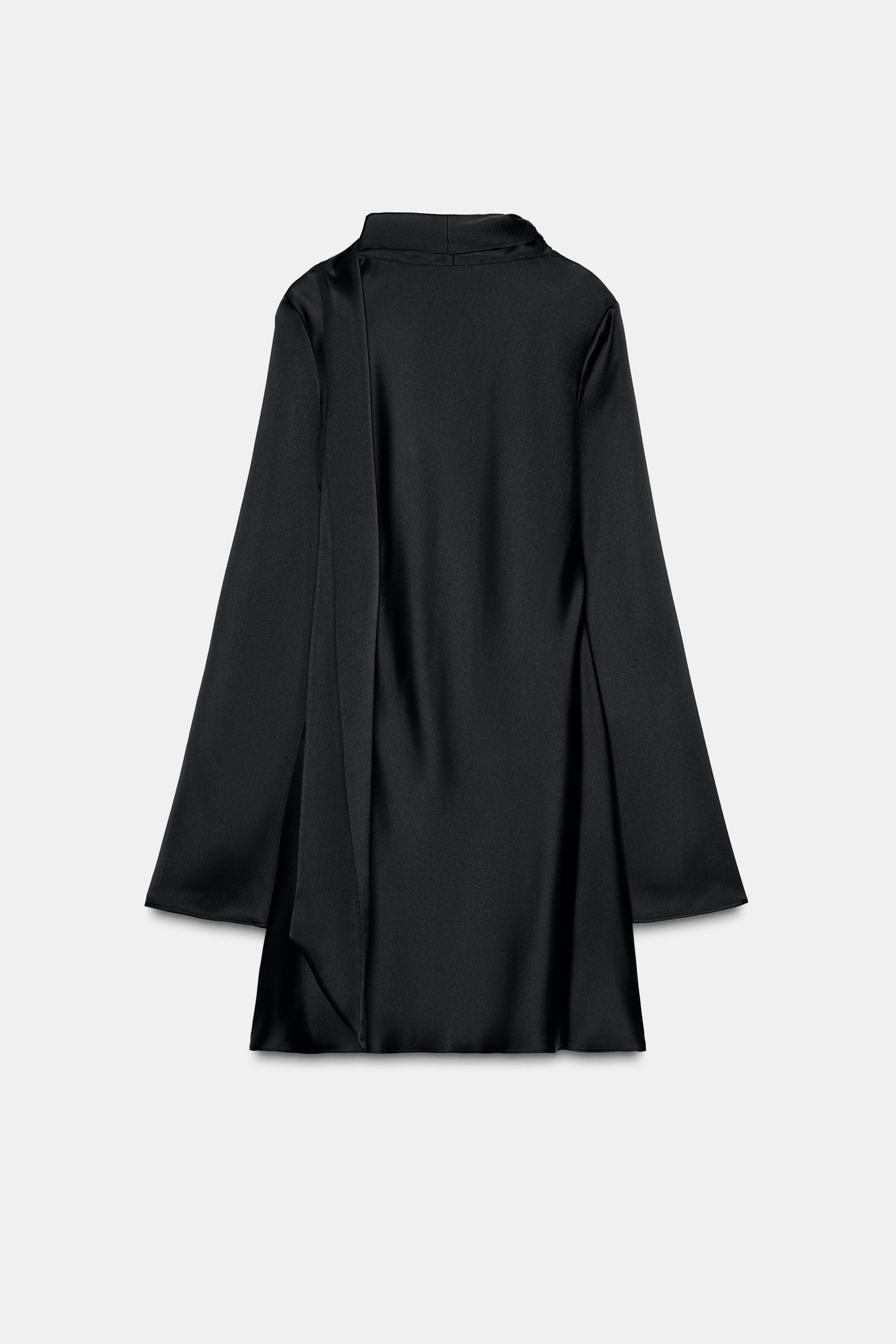 ROBE SATINÉE FOULARD